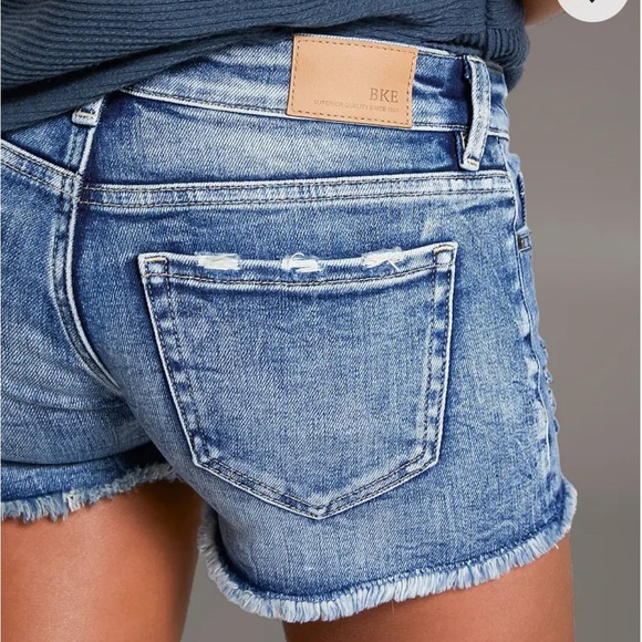 NWT women’s BKE Stella stretch low rise distressed jeans exclusive buckle $69.99 - Picture 5 of 12